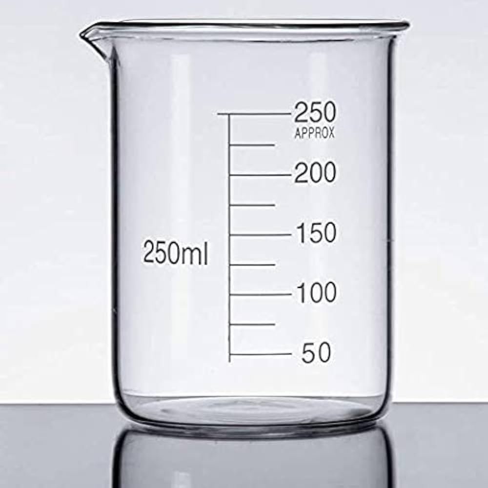 BEAKER, LOW FORM WITH GRADUATION AND SPOUT